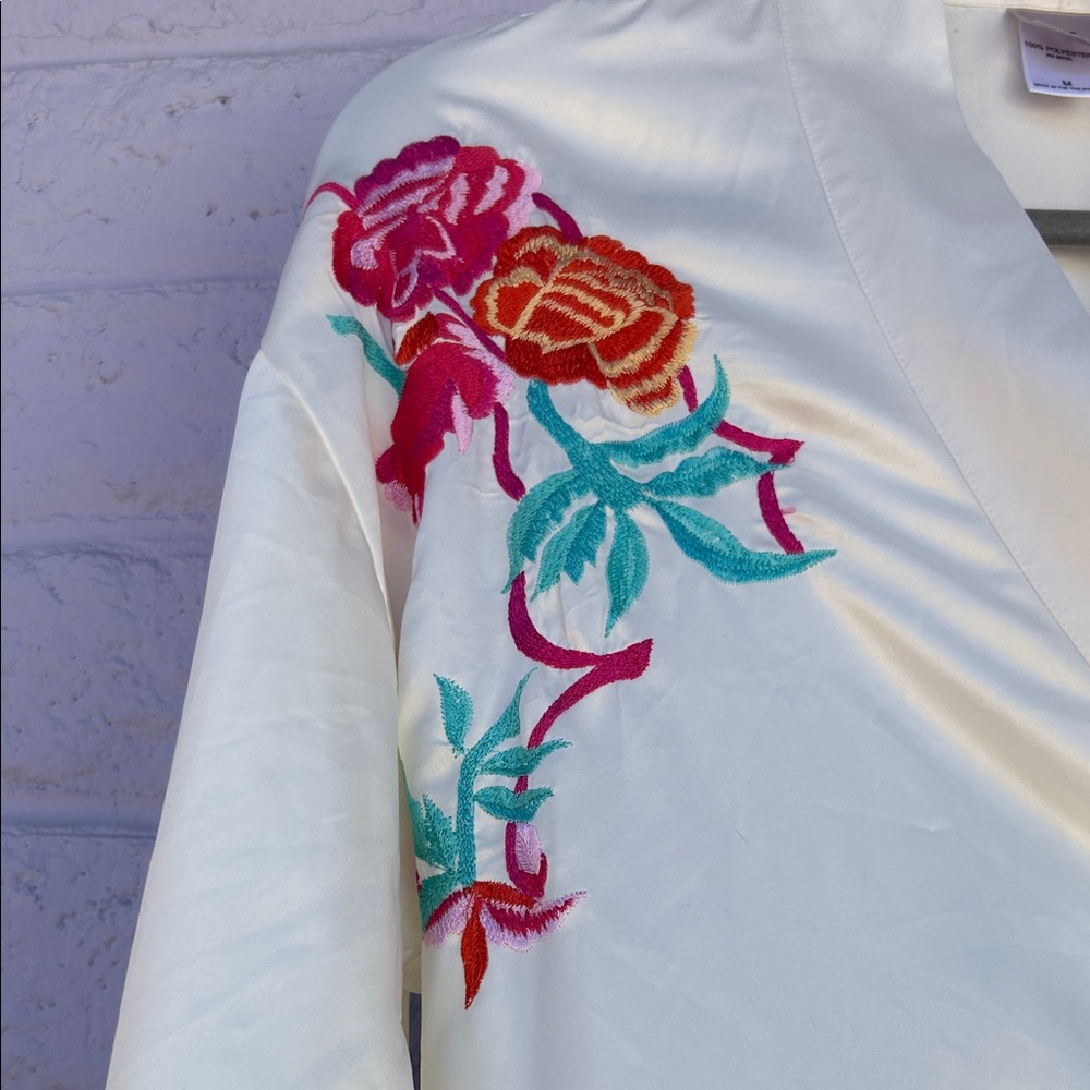 Vintage Natori Embroidered Full Length Robe - Picture 3 of 11